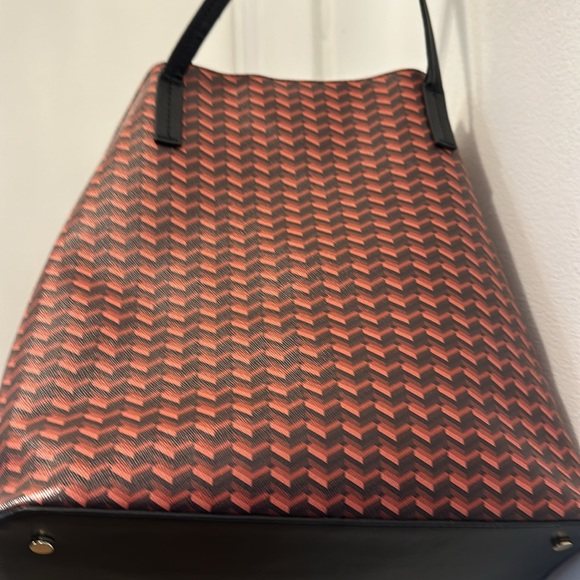 Cute Brown and orange zigzag design tote . Man-made material. 12”by 12” - Picture 6 of 6